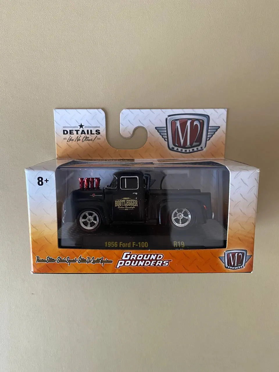 M2 Machines Limited Edition  Ford F-100 1956 Black 