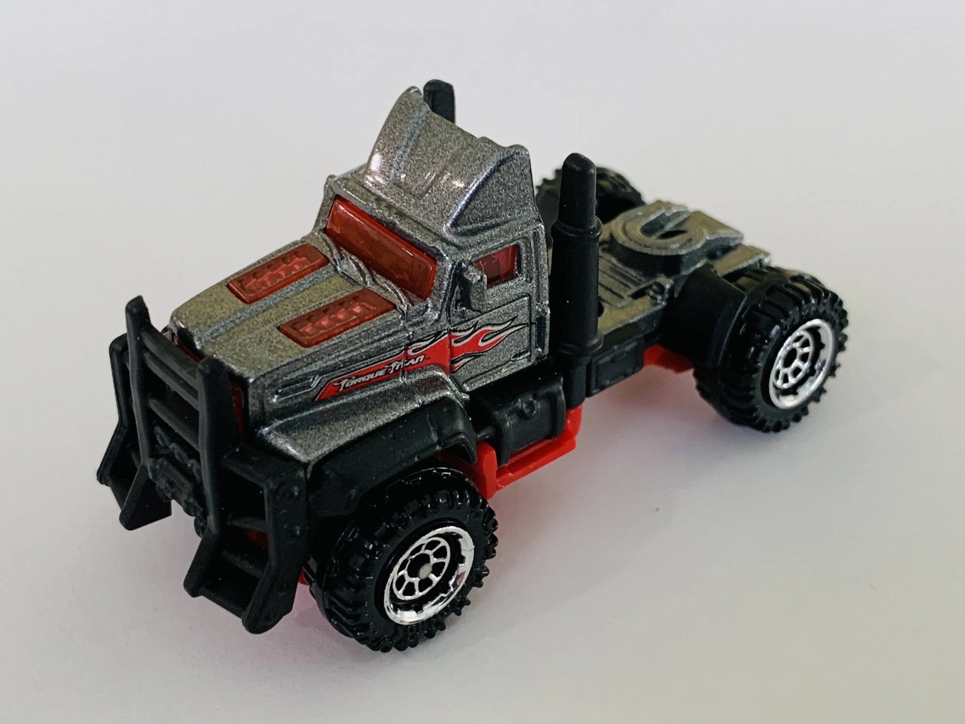 Matchbox Industrial   Torque Titan  Silver, Red 