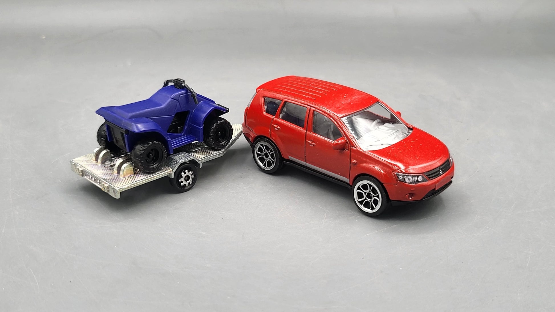 Majorette   Mitsubishi Outlander Truck + Quad Bike (Tow Set)  Red, Blue