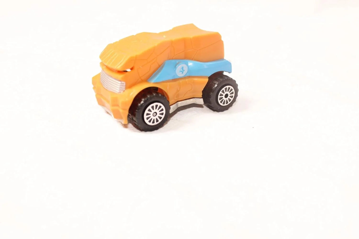 Marvel Heroes    Set of 5 character cars  Black, Blue, Yellow Marvel Heroes