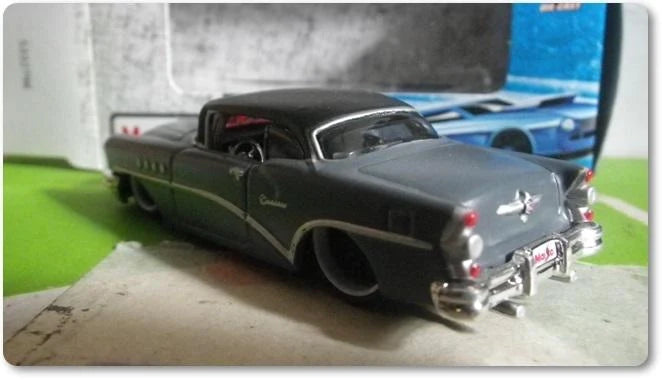 Maisto   Buick Century 1955 Grey & Black