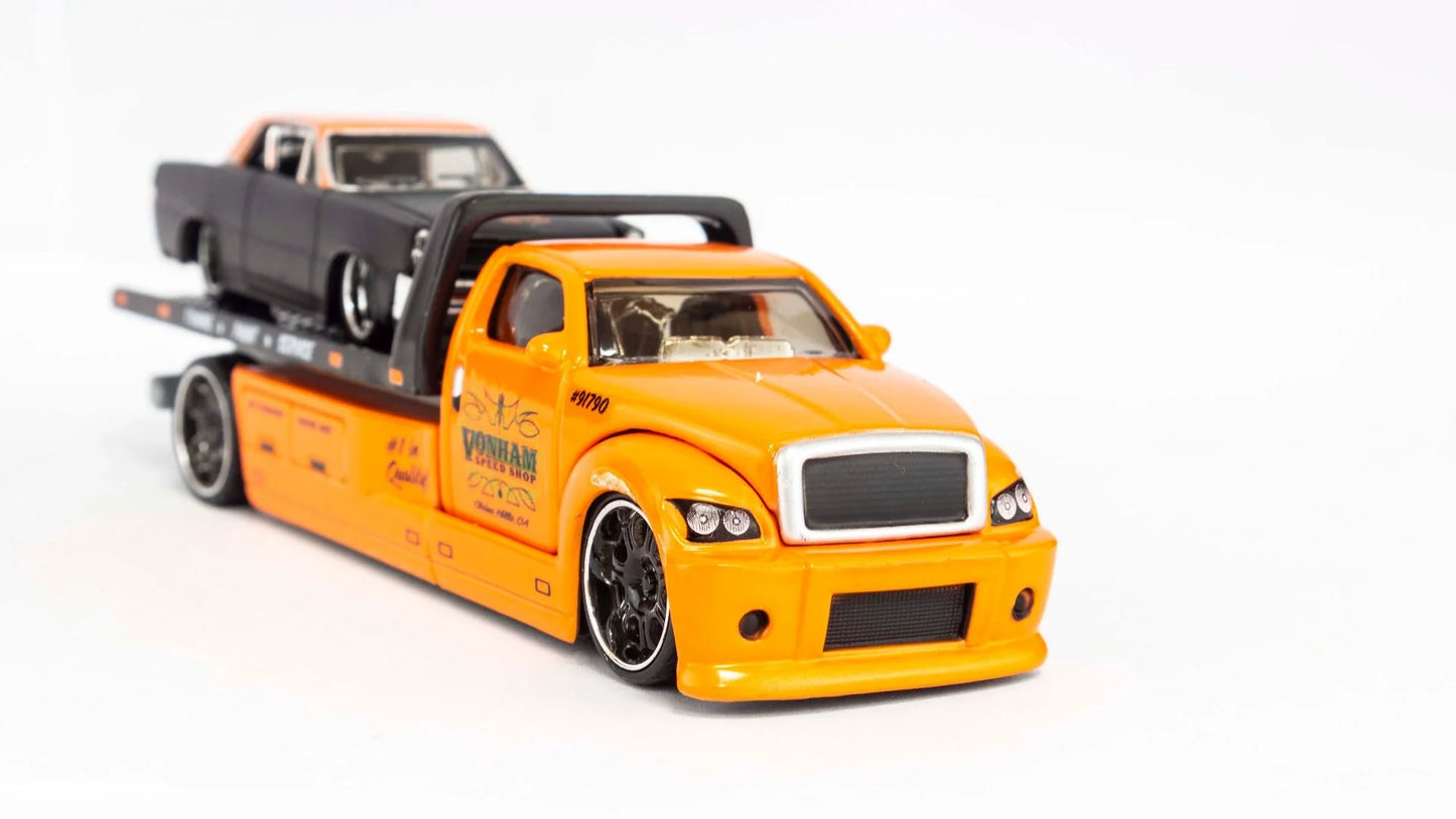 Maisto  Hauler Pontiac Flatbed/Pontiac GTO 1965 Orange & Black