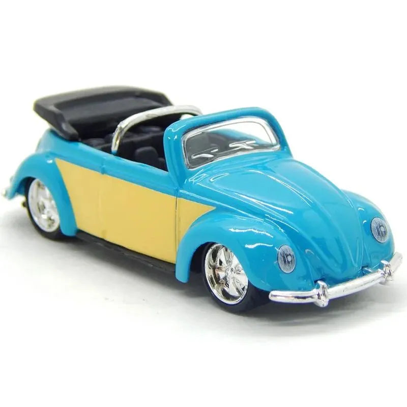 Maisto  Hauler International Durastar  Flatbed/VW Beetle Cabriolet  Blue & Yellow