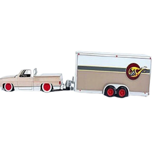 Maisto  Hauler Chevrolet Chev 1500/Car Trailer 1987 Golden & White