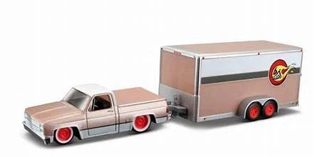 Maisto  Hauler Chevrolet Chev 1500/Car Trailer 1987 Golden & White