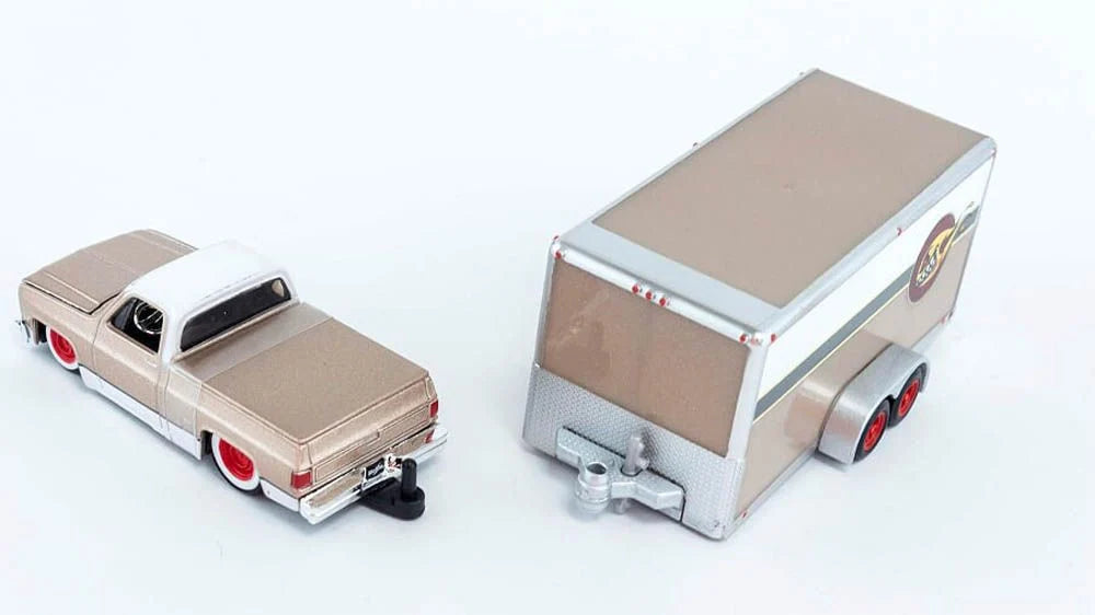 Maisto  Hauler Chevrolet Chev 1500/Car Trailer 1987 Golden & White