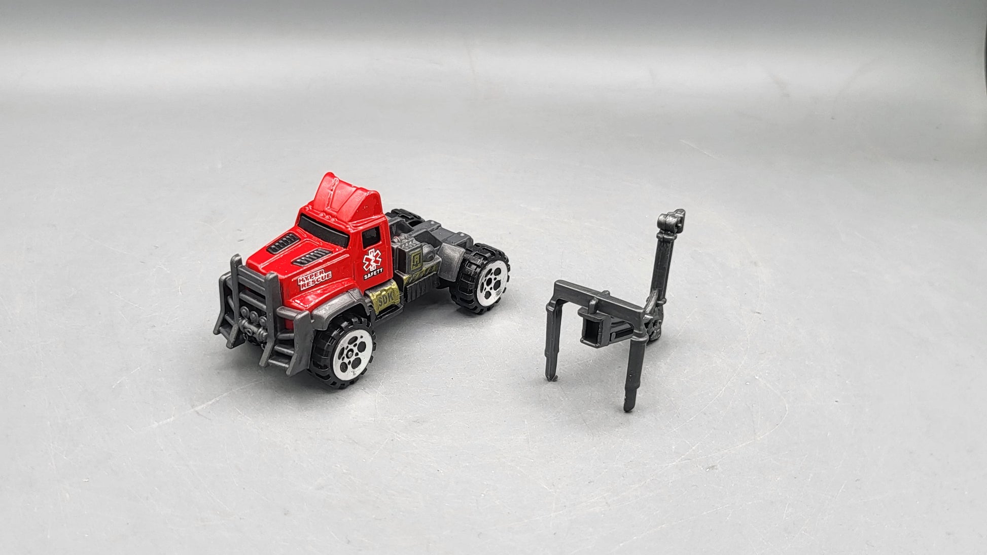 SunQ toys    Tow Truck  Black, Red Metal Gear