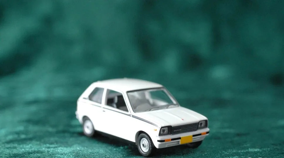 Tomy TLVN  Suzuki Alto G Type - (Suzuki FX)  White 28