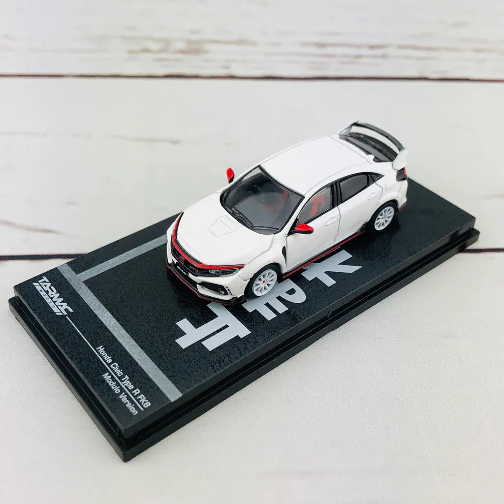 Tarmac Modulo Version  Honda Civic Type R FK8   White 