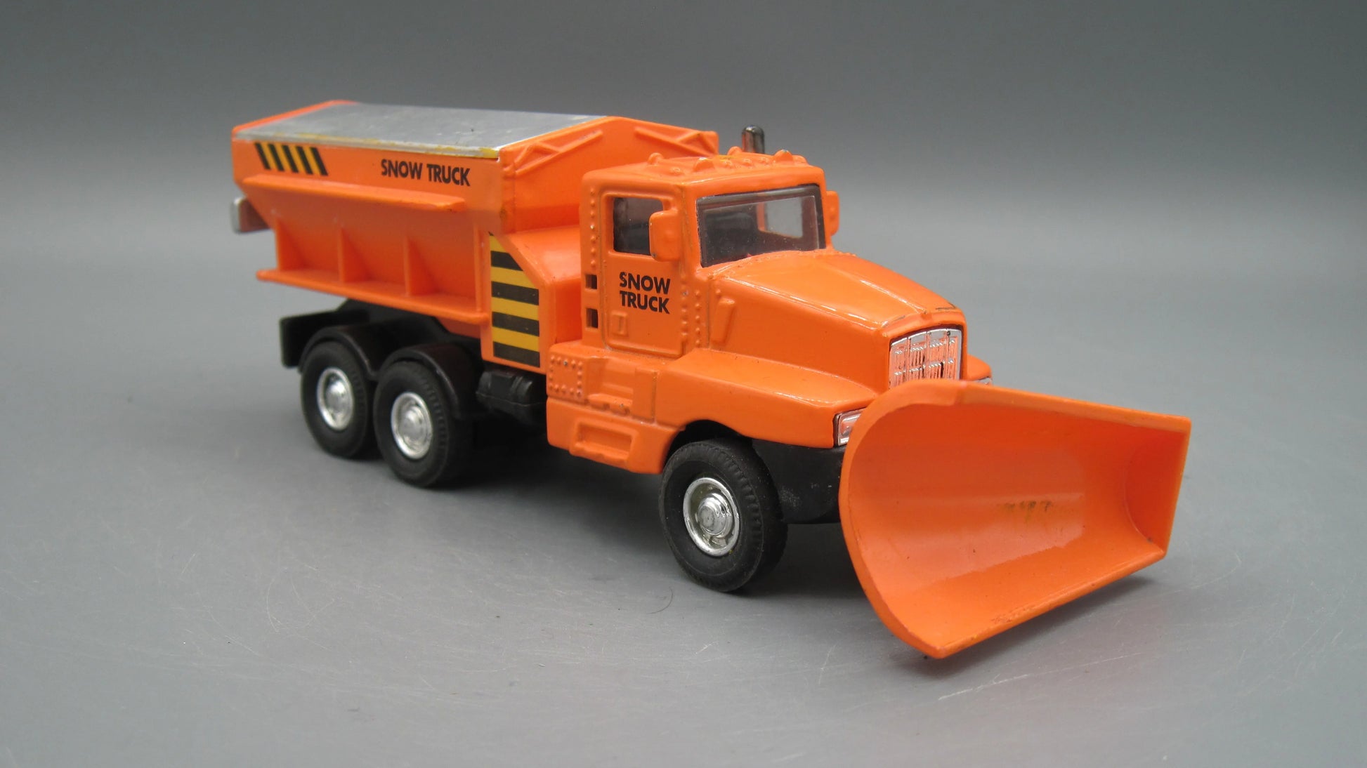 Snow Truck  Orange