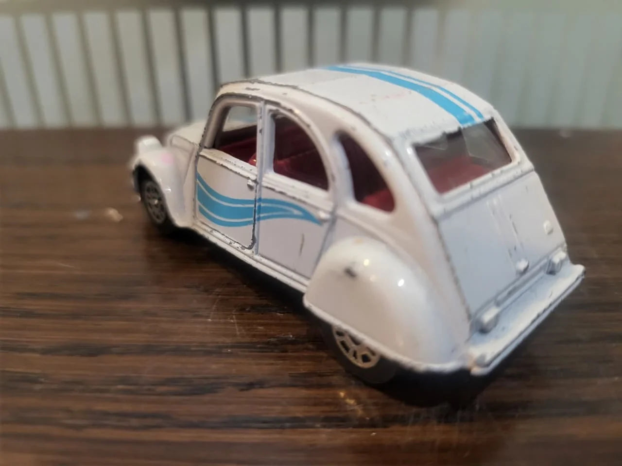 Corgi   Citroen 2CV6  White