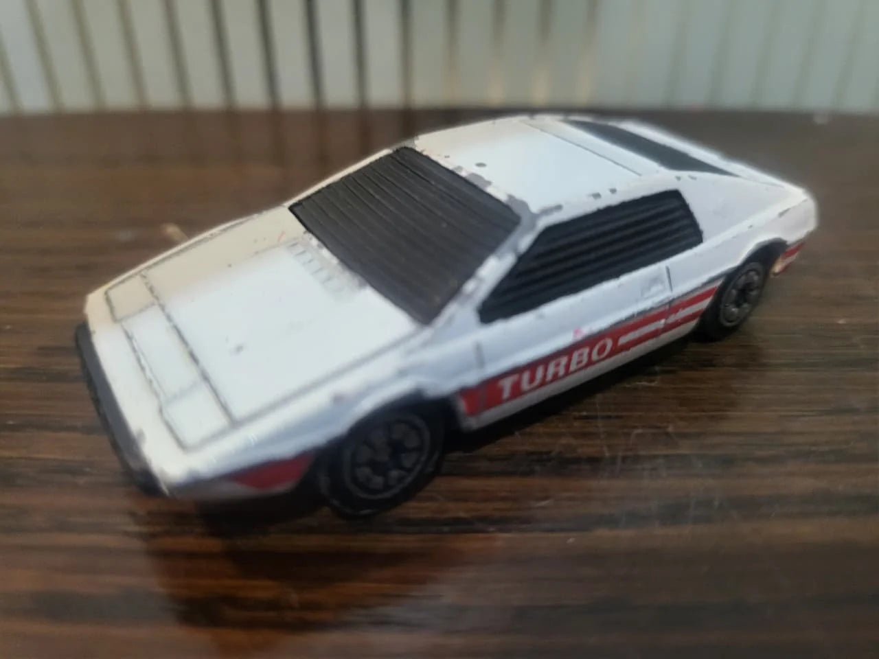 Corgi   Lotus Esprit Juniors  White
