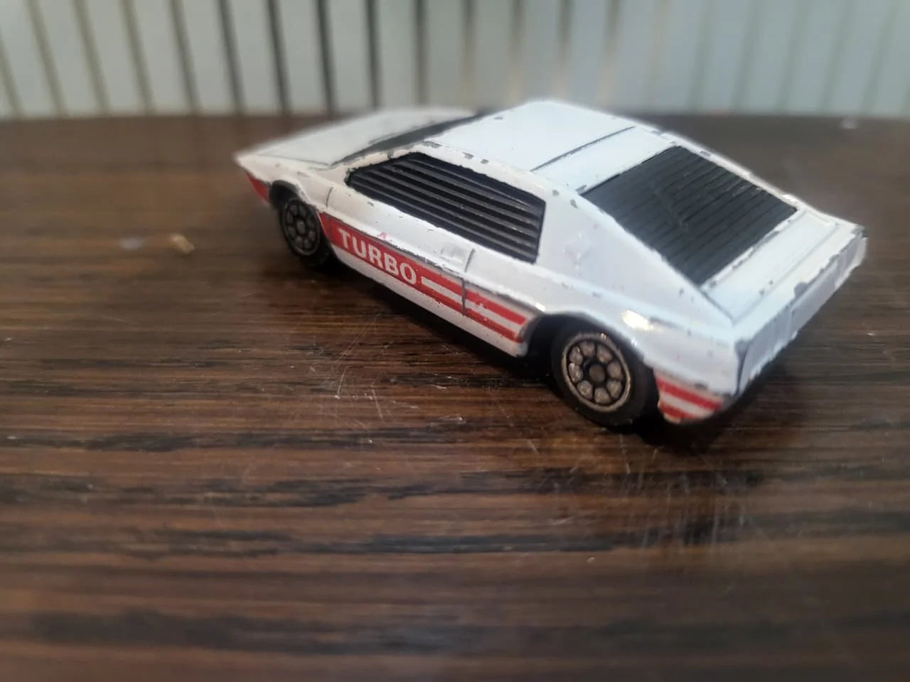 Corgi   Lotus Esprit Juniors  White