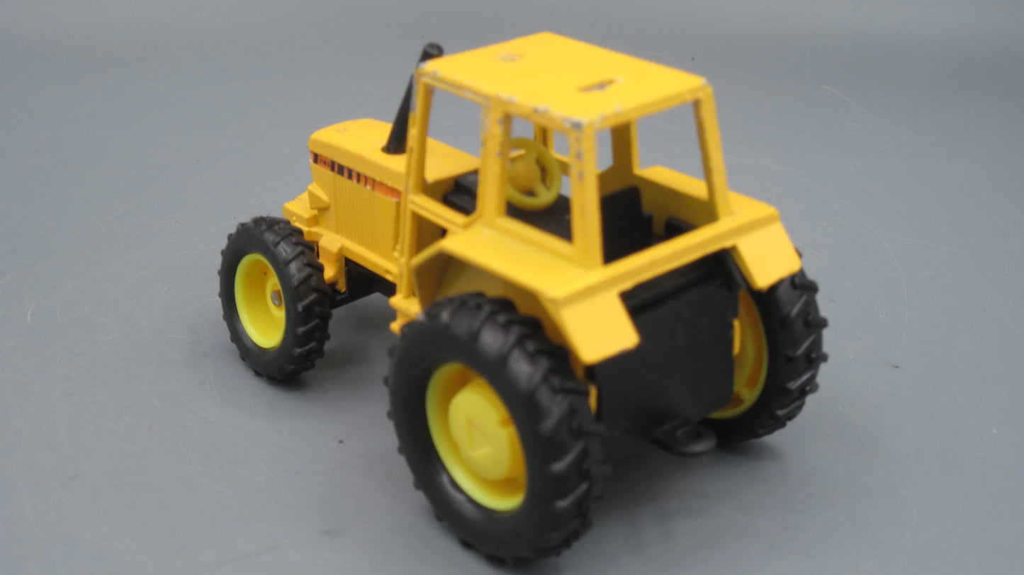 Hong Kong    3185 Farm Tractor  Yellow