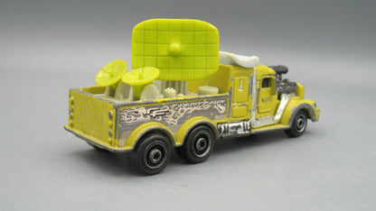 Hot Wheels    Satellite Radar Haulers Truck  Yellow