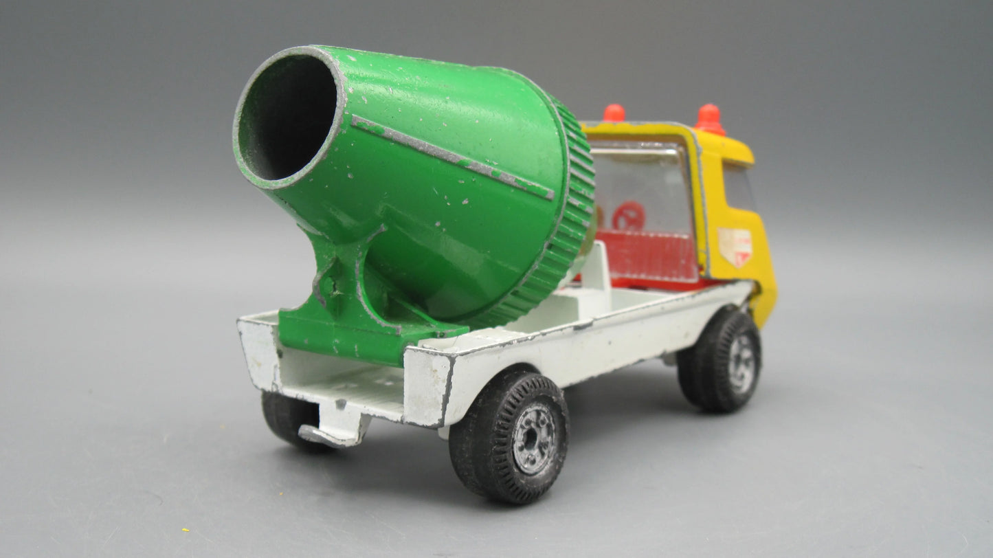 Lone Star    Cement Mixer Truck  Yellow & Green