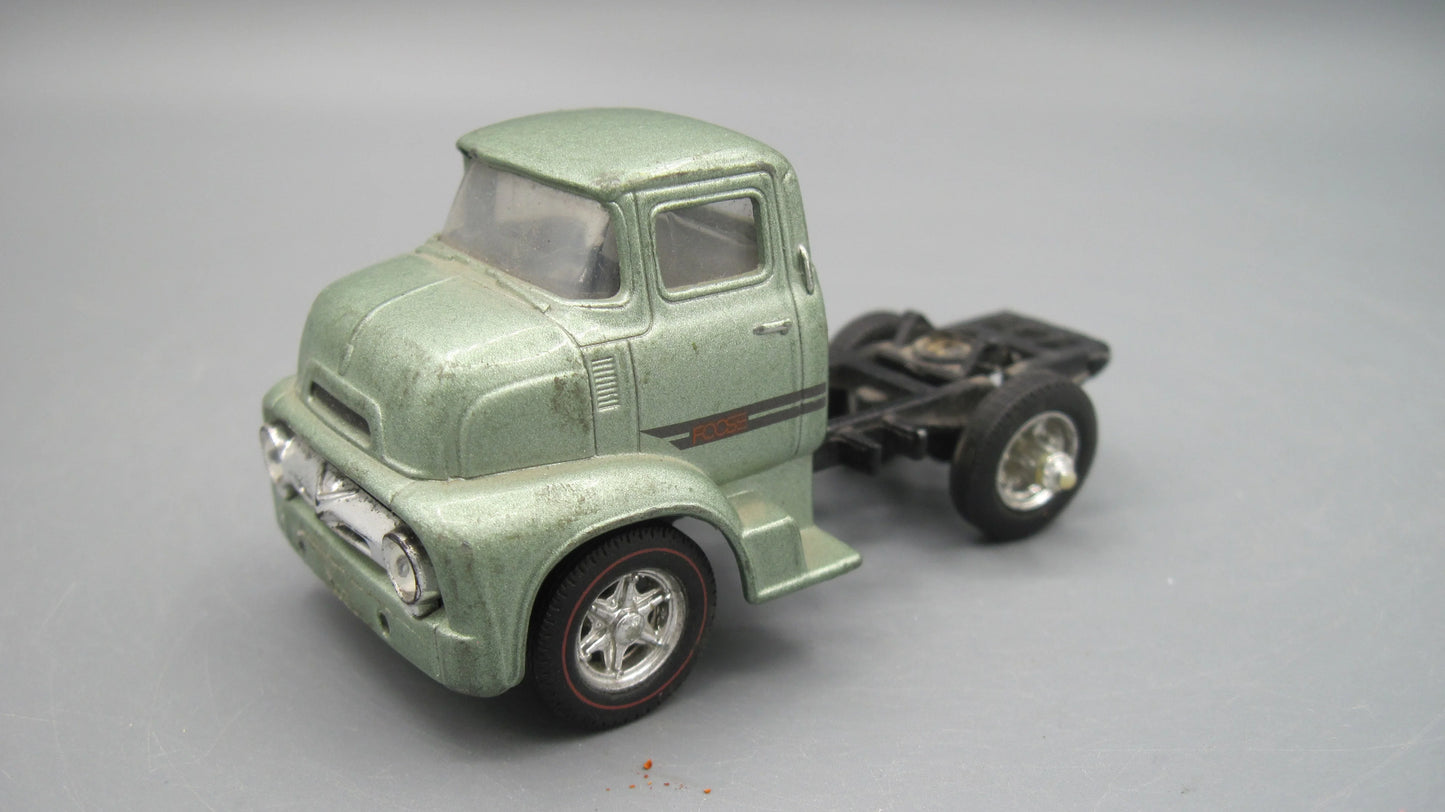 M2   Ford C-500 COE 1956 Light-green