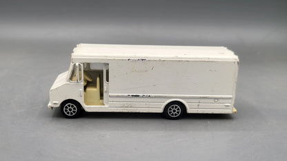 Unbranded    Step Van  White