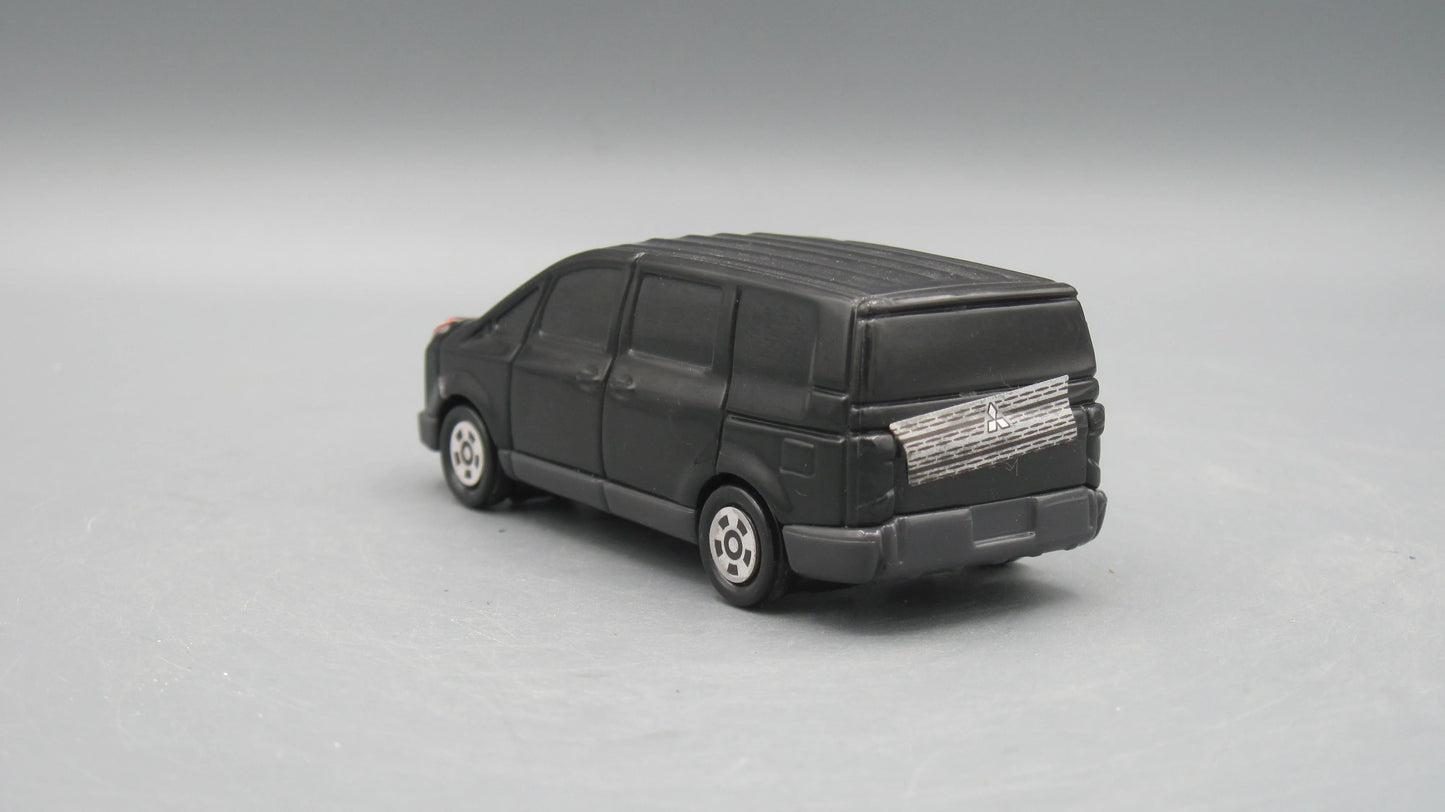 Tomica   Mitsubishi Delica D5  Black Mcdonald's 2021