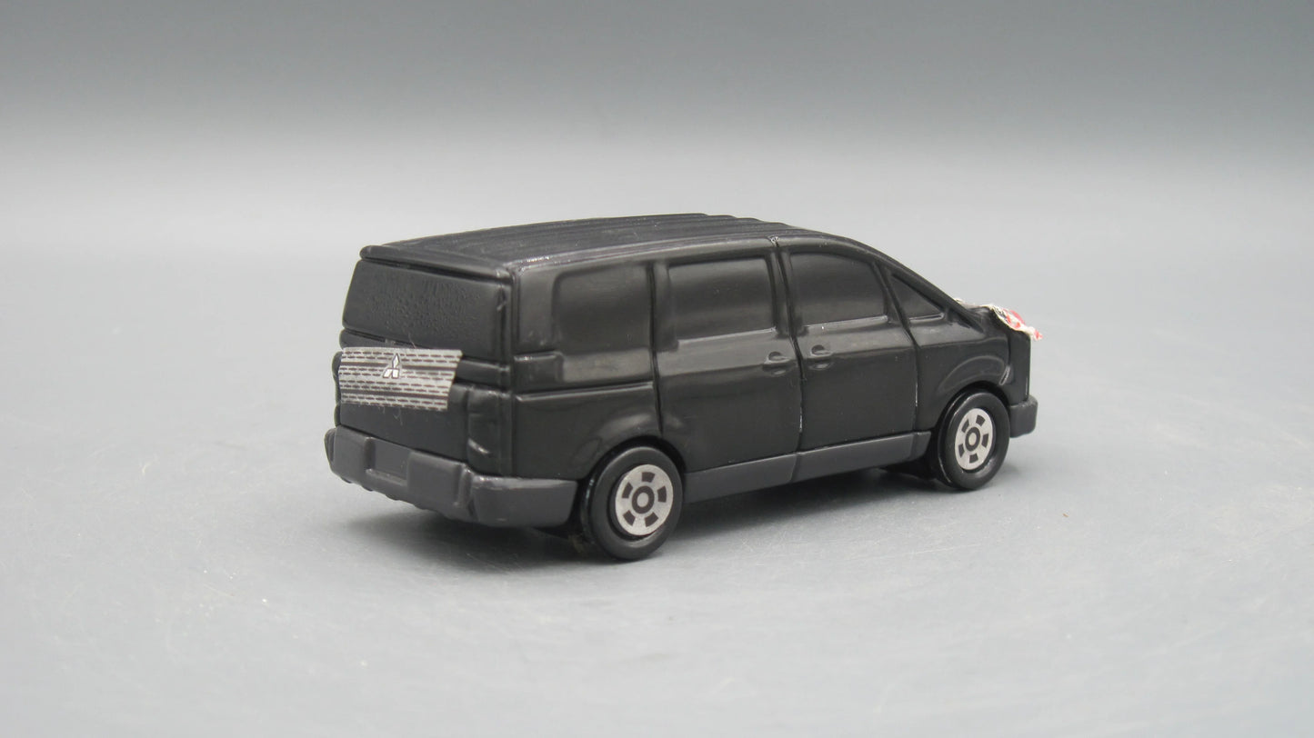 Tomica   Mitsubishi Delica D5  Black Mcdonald's 2021
