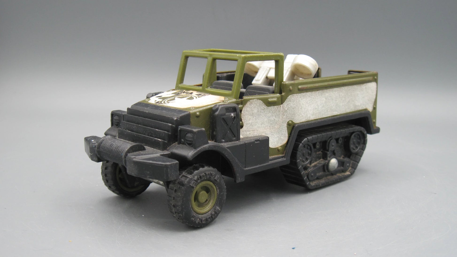 Buddy L    Armored Personnel Carrier  Green