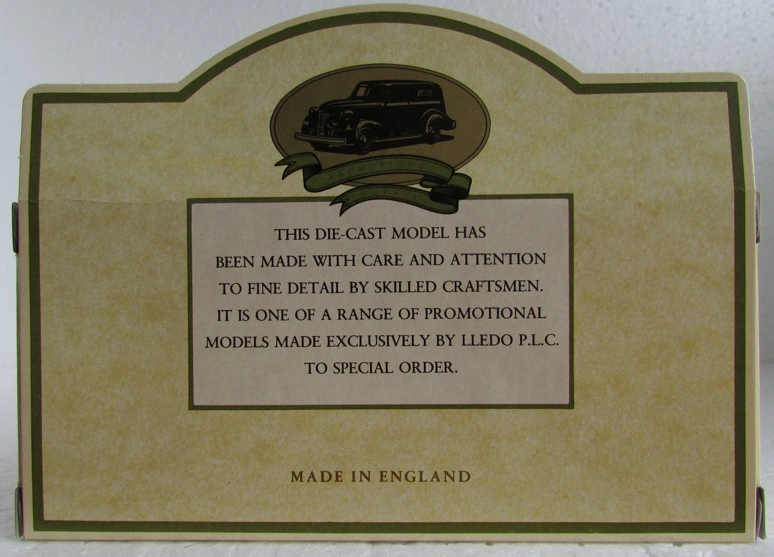 Lledo  Days Gone Ford Stake Truck 1930 Maroon Walkers Crisps