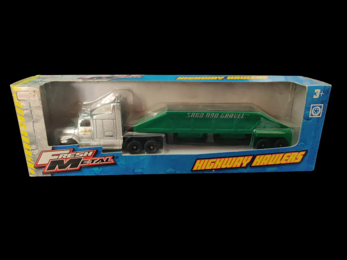 Maisto  Fresh Metal  Sand and Gravel Transporter Truck  Silver, Green Highway Haulers