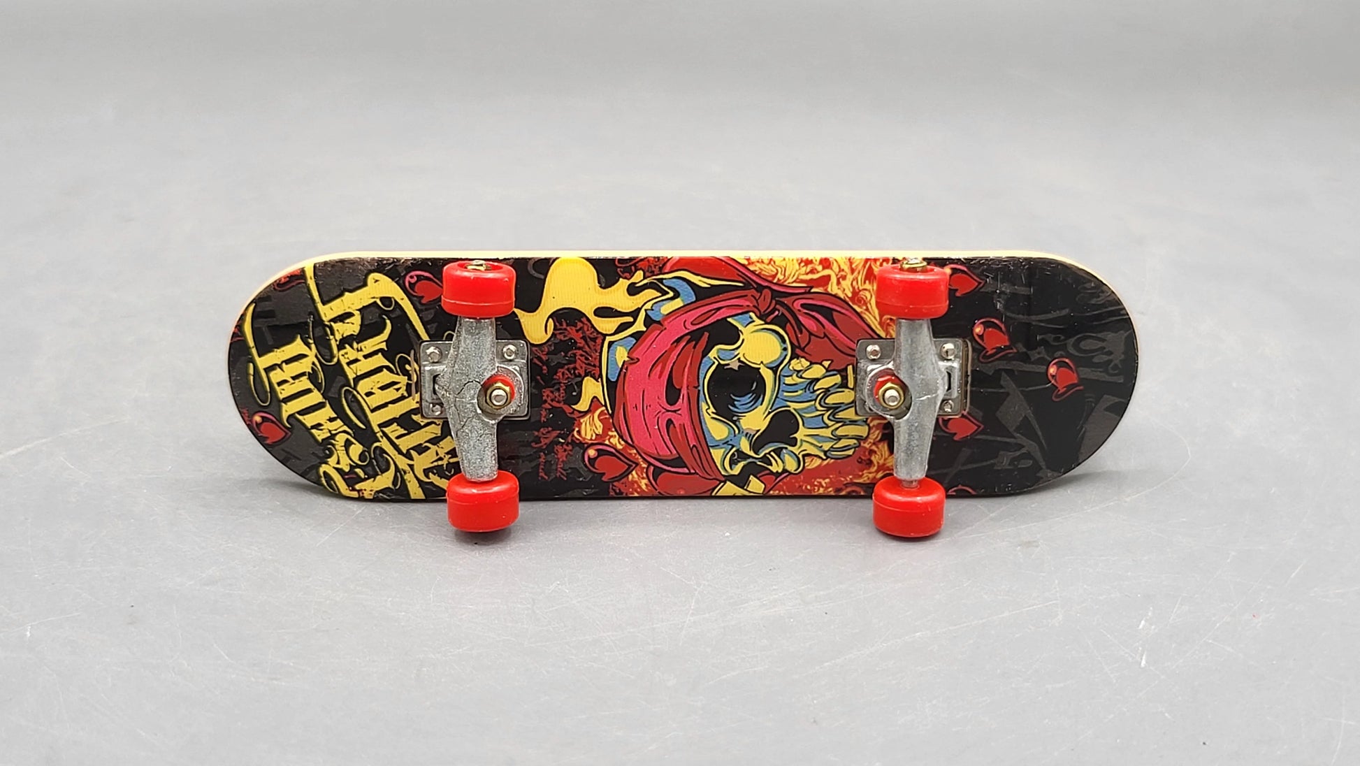 High Point   Mini Skate Boards Set of x9 Finger Skate Boards  Multi Colors Multi livery