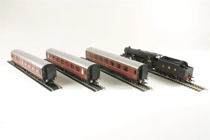 Hornby Hobbies  World War Locomotive  Going Home Train pack  1945 Brown, Black Certificate of Authentication