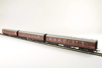 Hornby Hobbies  World War Locomotive  Going Home Train pack  1945 Brown, Black Certificate of Authentication