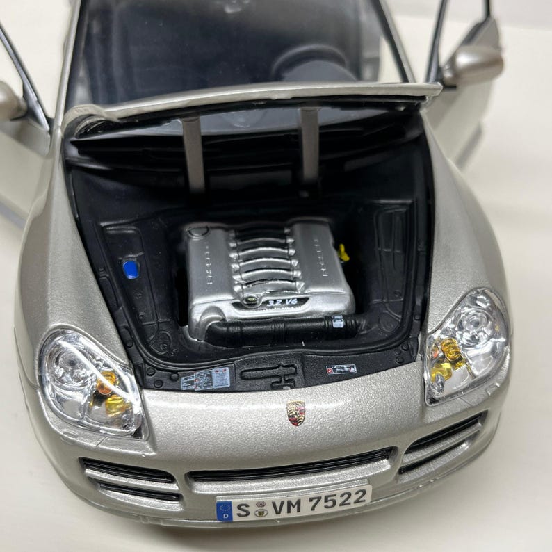 Maisto Special Edition  Porsche Cayenne