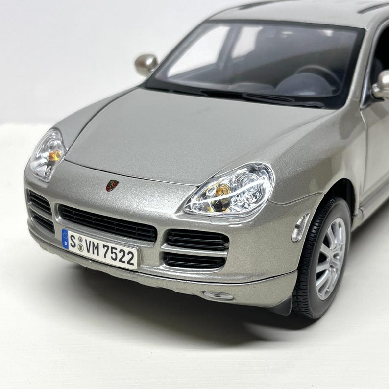 Maisto Special Edition  Porsche Cayenne