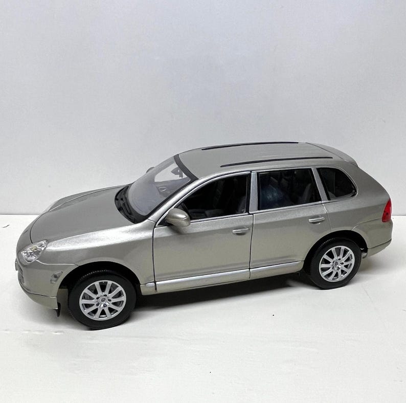 Maisto Special Edition  Porsche Cayenne